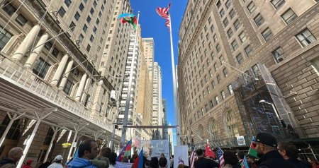 Nyu-Yorkun məşhur parkında Azərbaycanın Dövlət Bayrağı ucaldıldı - FOTO