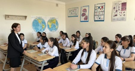 “Qızların 9-cu sinifdən çıxarılması erkən nikah riskini artırır” - İcbari təhsil 11 illiklə ƏVƏZLƏNİR?