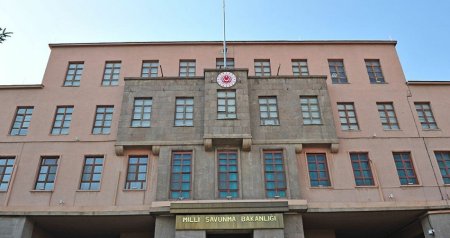 Təyyarənin qəza səbəbi qalıqların araşdırılmasından sonra bilinəcək - Türkiyə MN