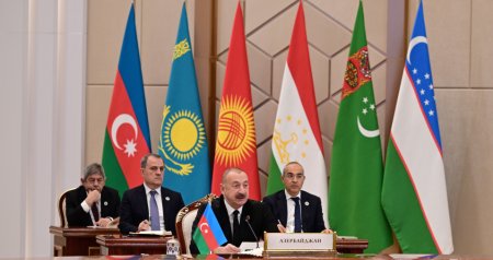 İlham Əliyev: “Bəzi ölkələrdə islamofobiya sistemli xarakter alır”