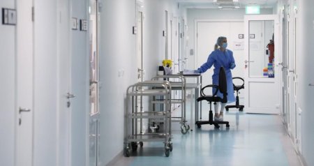 Gəncədə bıçaqlanan qadının SON DURUMU