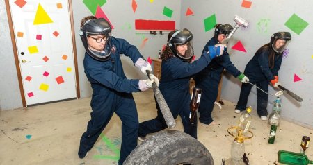 50 manat ödə – vur, sındır! – Azərbaycanda yeni qazanc mənbəyi yaranır?