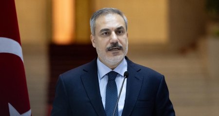 Ukrayna üzrə sülhün ayrı-ayrı şərtləri yalnız referendum yolu ilə mümkündür — Hakan Fidan