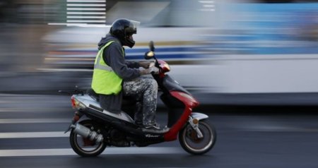 Moped sürücülərinə XƏBƏRDARLIQ &ndash; Bu halda həbs OLUNACAQLAR