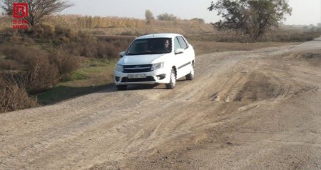 Zərdab&ndash;Ağdaş magistral yolu ÇÖKÜR &ndash; &ldquo;Rayona getmək 40 manata başa gəlir&rdquo; &ndash; FOTO