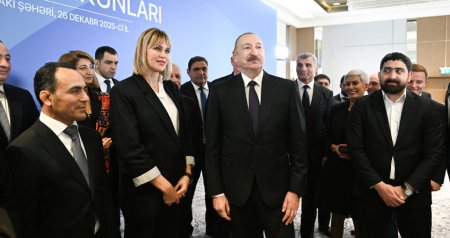 Prezident bu idmançılara ev verdi