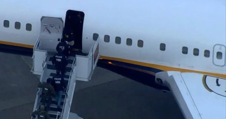 Venesuela prezidentini daşıyan təyyarə Nyu-Yorka endi - FOTO-VİDEO