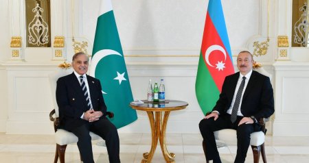 Şahbaz Şərif İlham Əliyevə TƏŞƏKKÜR ETDİ
