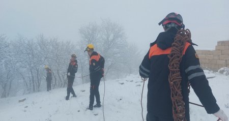 FHN qarlı havada axtarış-xilasetmə ilə bağlı təlim keçirdi