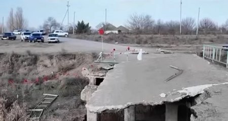 Bu ərazidə körpü uçdu - Sakinlər çətin vəziyyətdə - VİDEO