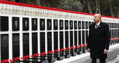 İlham Əliyev Şəhidlər xiyabanını ziyarətinə dair videoçarx paylaşıb