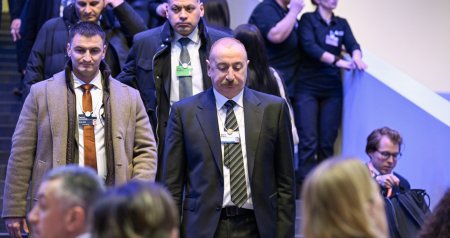 İlham Əliyev Ümumdünya İqtisadi Forumu çərçivəsində panel iclasda iştirak edib - FOTO/VİDEO