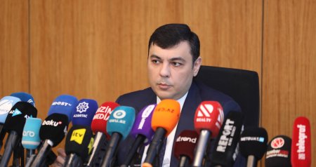 Saatlıq əməkhaqqı sisteminə ilk bu şəxslər keçə bilər &ndash; Xidmət rəisindən AÇIQLAMA