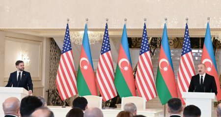 İlham Əliyevlə Cey Di Vens mətbuata bəyanatlarla ÇIXIŞ ETDİLƏR