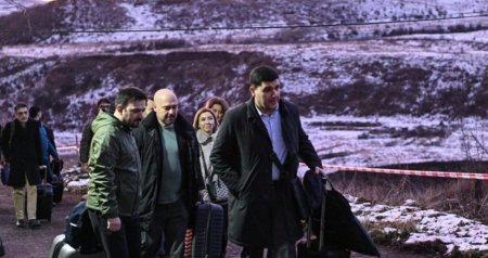 Azərbaycan nümayəndə heyəti Ermənistanda &ndash; VİDEO