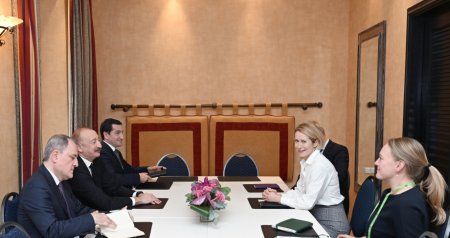 İlham Əliyev Münxendə Kaya Kallasla görüşüb - FOTO