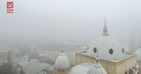 Bu dəqiqələrdə Bakı: Dumandan göz-gözü görmür - FOTO