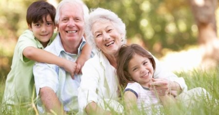 Baba və nənə nəvəsini övladlığa götürə bilərmi? &ndash; Tələblər AÇIQLANDI