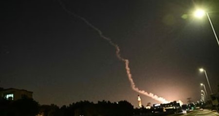 İran Dubay, Əbu-Dabi və Dohaya zərbələr endirir - VİDEO