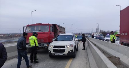 Xaçmaz-Quba yolunda qəza: Böyük tıxac yarandı - FOTO
