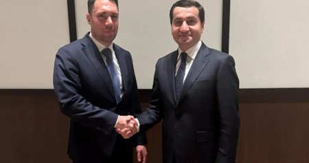 Hikmət Hacıyev Macarıstanda mühüm görüş keçirdi &ndash; FOTO