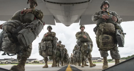 Pentaqon İranda quru əməliyyatlara hazırlaşır - FOTO