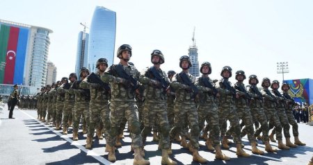 Prezident hərbi qulluqçularla bağlı dəyişikliyi TƏSDİQLƏDİ