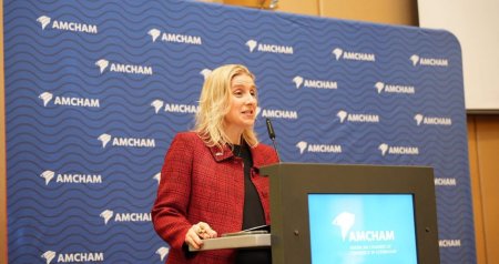 Vensin Bakıda imzaladığı Xartiya müzakirə olundu - FOTO