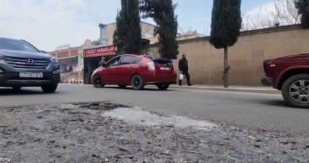 Kanalizasiya xətləri təmir edildi, asfaltın bərpası "yaddan çıxdı" - VİDEO