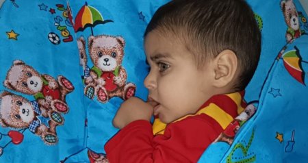Həmin uşağın valideynləri TAPILDI &ndash; FOTO