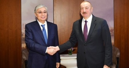 İlham Əliyevdən Tokayevə ad günü TƏBRİKİ