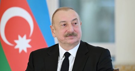 İlham Əliyev Kral III Çarlzı təbrik edib
