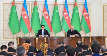 Azərbaycan və Türkmənistan prezidentləri mətbuata bəyanatlarla çıxış etdilər &ndash; FOTO