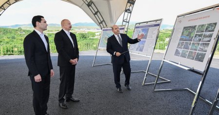 Prezidentlər Füzuli şəhərinin dağıdılmış yerlərinə baxdılar - FOTO