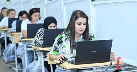 Sertifikasiyada yüksək nəticə göstərən müəllimlərin NƏZƏRİNƏ