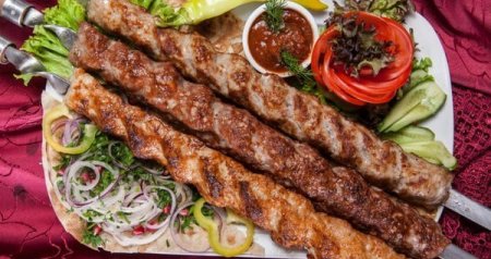 Ucuz ətin şorbası olmaz, bəs KABABI? &ndash; 3 manatlıq lülə kababların mətbəxarxası SİRLƏRİ