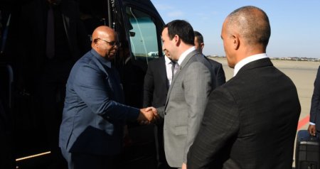 Zimbabve Milli Assambleyasının spikeri Azərbaycana gəldi - FOTO