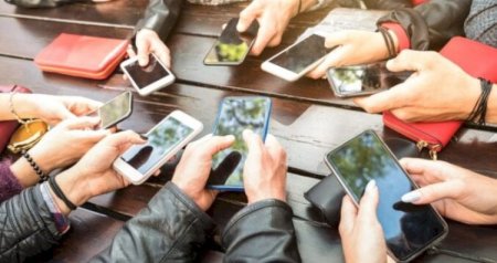 İkinci əl telefon alarkən DİQQƏTLİ OLUN - Oğurluq çıxarsa, nə etməliyik?