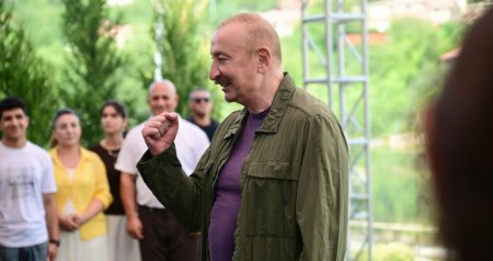 İlham Əliyev: &ldquo;Kimsə Azərbaycana xor gözlə baxsa, yenə yumruq yerində olacaq!&rdquo; - VİDEOÇARX