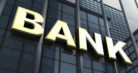 Banklar komissiya haqlarını artırır?