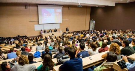 Özəl universitetlər Bakıdan köçürülə bilər &ndash; Yeni TƏKLİF GÜNDƏMDƏ