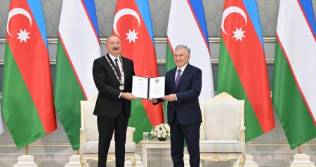 Azərbaycan və Özbəkistan prezidentlərinin təltifolunma mərasimi &ndash; FOTO/VİDEO