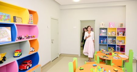 Mehriban Əliyeva Bakıda yeni körpələr evi-uşaq bağçasının açılışında &ndash; FOTO