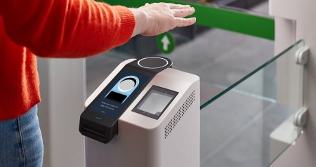 Azərbaycanda ovuc içi ilə ödəniş tətbiq edildi - Bank kartları sıradan çıxacaq?