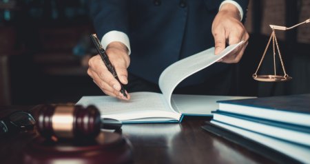 Konstitusiya Məhkəməsi: Ən azı 3 dəfə döymək artıq "əzab vermə" cinayətidir!