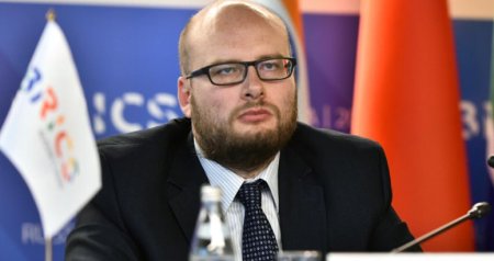 "Rusiya, Azərbaycan və Ermənistan arasında üçtərəfli razılaşmalar aktuallığını qoruyur&rdquo; - Kaluqin