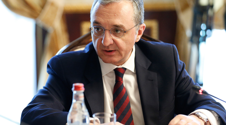 Mnatsakanyan Moskvada səfərdədir