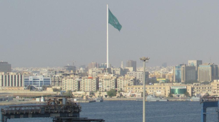 Səudiyyə Ərəbistanında Fransa konsulluğuna hücum edildi