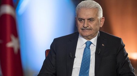 Binali Yıldırım Bakıya gəldi