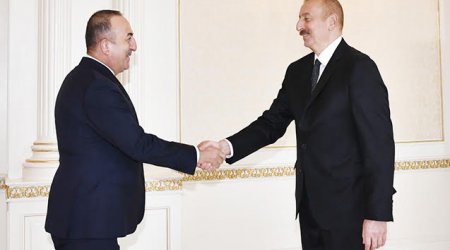 “Belə bir gündə Bakıda olmaqdan məmnunuq”